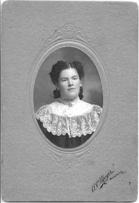 [Lena in 1906]